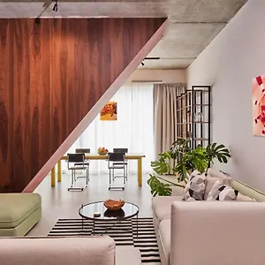 New Beautiful Design In West Ámsterdam