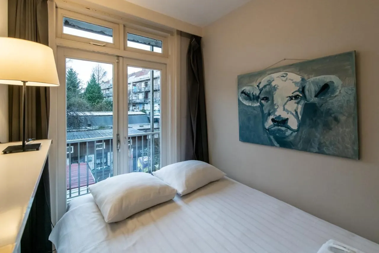 Two-Bedroom Apartment In Amsterdam West Netherlands